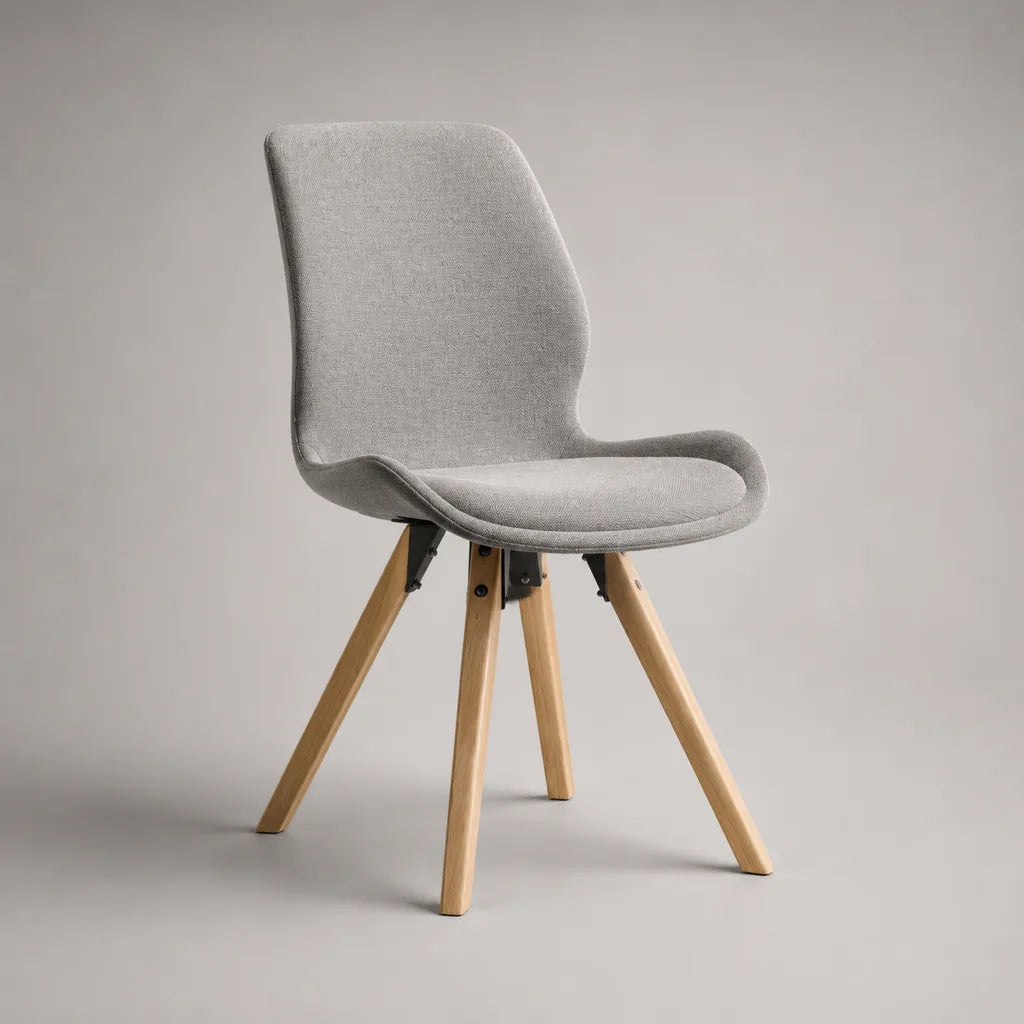 Sedia da pranzo imbottita in poliestere grigio chiaro con gambe in faggio massello e schienale curvo, 49 x 55 x 83 cm